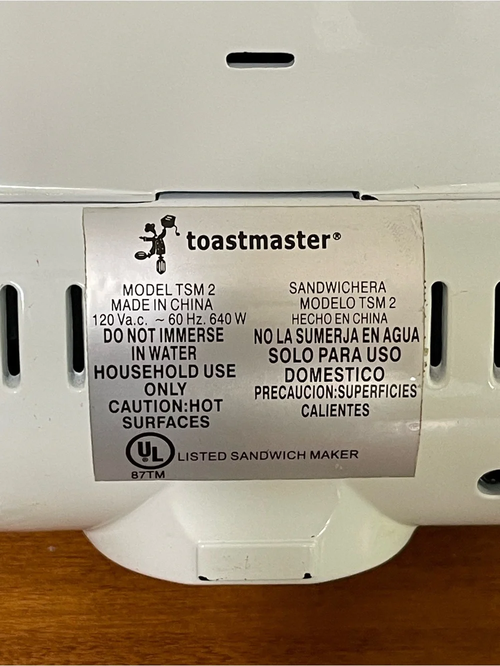 Toastmaster Snackster Model TSM2 Snack & Sandwich Maker 640 Watts White Travel